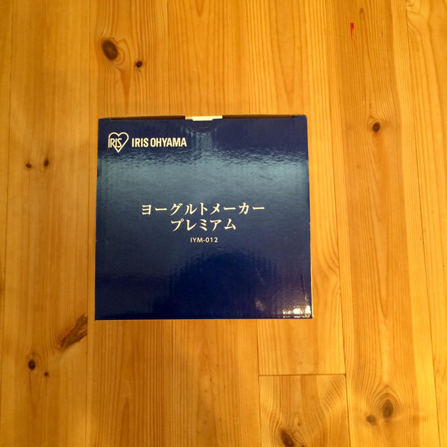 アイリスオーヤマ(アイリスオーヤマ)の【新品未開封】ヨーグルトメーカープレミアム IYM-012-W インテリア/住まい/日用品のキッチン/食器(調理道具/製菓道具)の商品写真