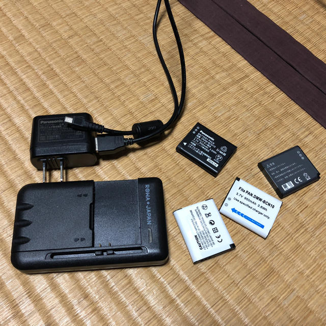 LEICA(ライカ)のレンジファインダー LF-1 日本製 レザーケース付き スマホ/家電/カメラのカメラ(ミラーレス一眼)の商品写真