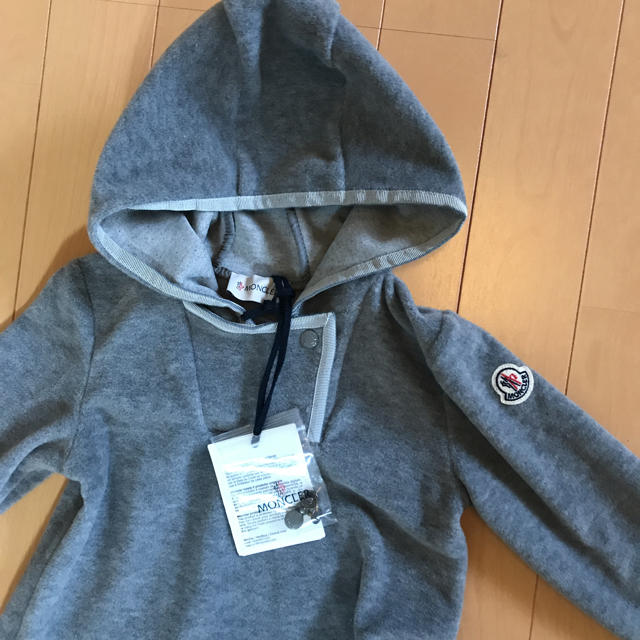 MONCLER(モンクレール)のモンクレール キッズ ワンピース 新品 キッズ/ベビー/マタニティのキッズ服女の子用(90cm~)(ワンピース)の商品写真