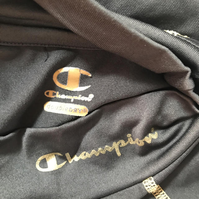 Champion(チャンピオン)の白とセット スポーツ/アウトドアのランニング(ウェア)の商品写真