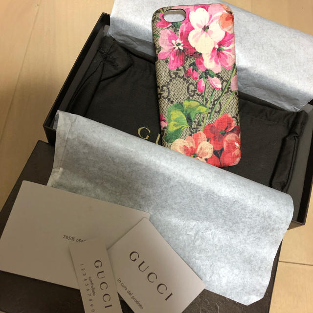 Gucci - GUCCI iPhone6/6s カバー ケース (正規品)の通販 by kn ♥︎︎∗︎*ﾟ SHOP!!｜グッチならラクマ