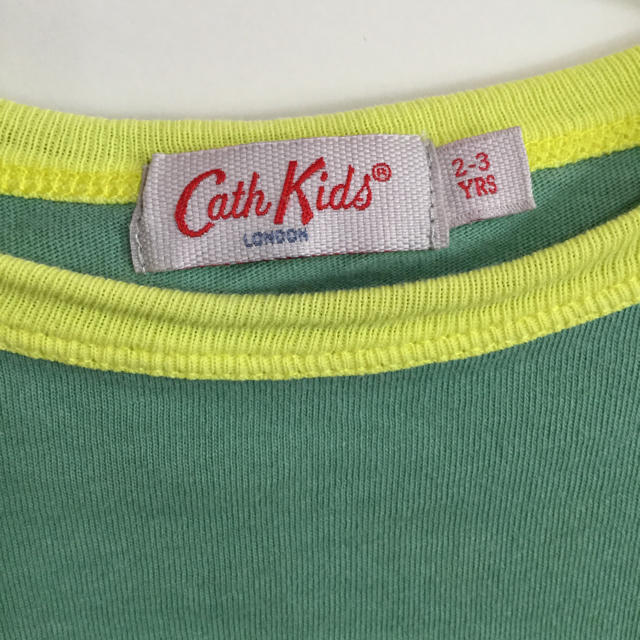 Cath Kidston(キャスキッドソン)のcath kids ロンT 重ね着風 恐竜 100 95 男の子 キッズ/ベビー/マタニティのキッズ服男の子用(90cm~)(Tシャツ/カットソー)の商品写真