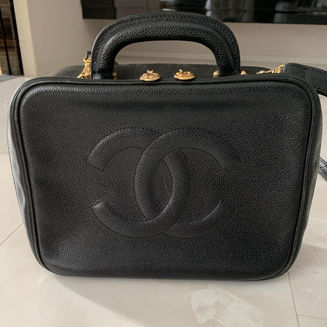 CHANEL(シャネル)のカノン様専用 CHANEL バニティバッグ 【正規品】 レディースのバッグ(ショルダーバッグ)の商品写真