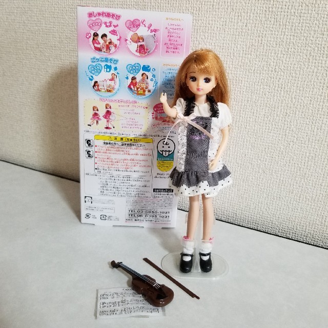 Takara Tomy - リカちゃん人形☆中古☆バイオリン☆Ld-09 Takara Tomy - リカちゃん人形☆中古☆バイオリン☆Ld-09