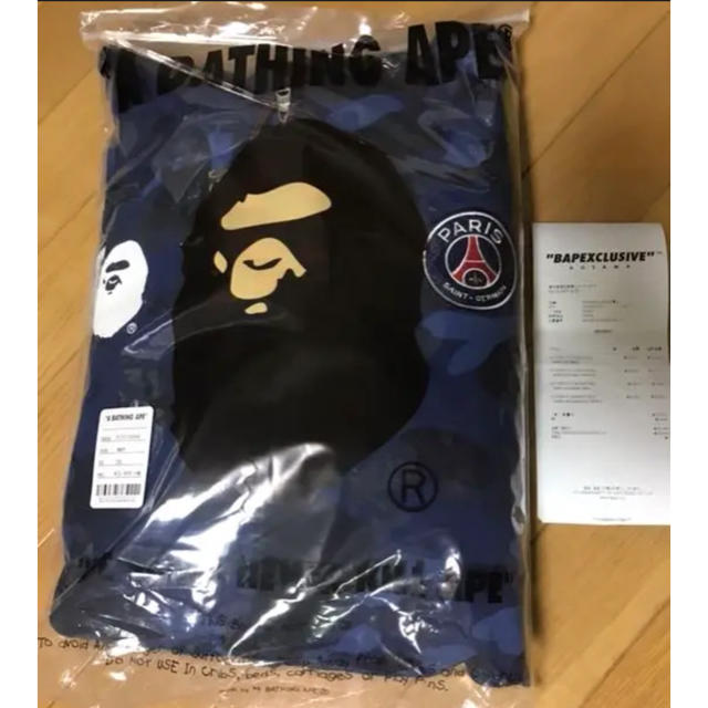 A BATHING APE(アベイシングエイプ)のXXL BAPE PSG A BATHING APE エイプ パリサンジェルマン メンズのトップス(パーカー)の商品写真