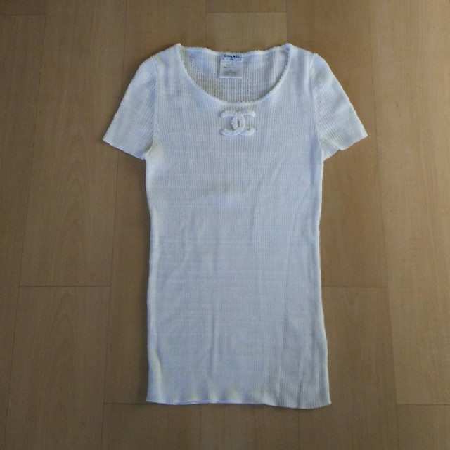1、2度着用 シャネル ニット アイボリー 白 chanel 38 小さめS-M 1、2度着用 シャネル ニット アイボリー 白 chanel 38 小さめS-M