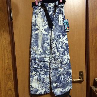 バートン(BURTON)の【新品】スノボ パンツ chiemsee(カジュアルパンツ)