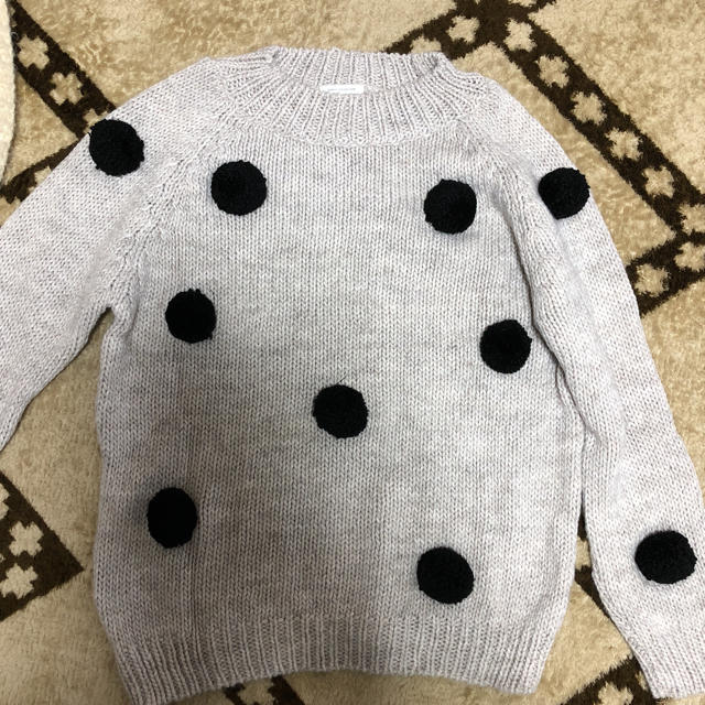 ZARA(ザラ)のザラキッズ ポンポンニット キッズ/ベビー/マタニティのキッズ服女の子用(90cm~)(ニット)の商品写真