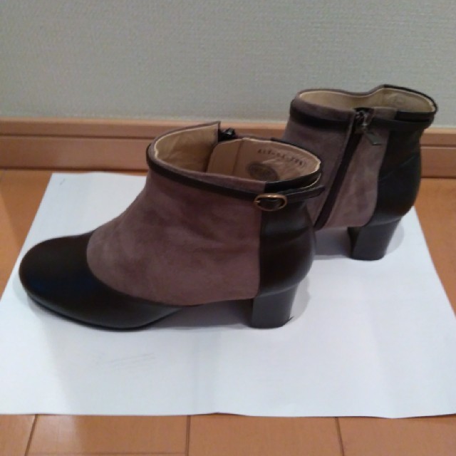 TAKEO KIKUCHI(タケオキクチ)のショートブーツ 22.5cm EE 焦げ茶 菊地の靴 レディースの靴/シューズ(ブーツ)の商品写真