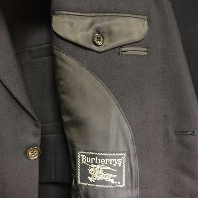 BURBERRY(バーバリー)のスリーピーススーツ  バーバリー 美品 MAKOTO様専用 メンズのスーツ(セットアップ)の商品写真