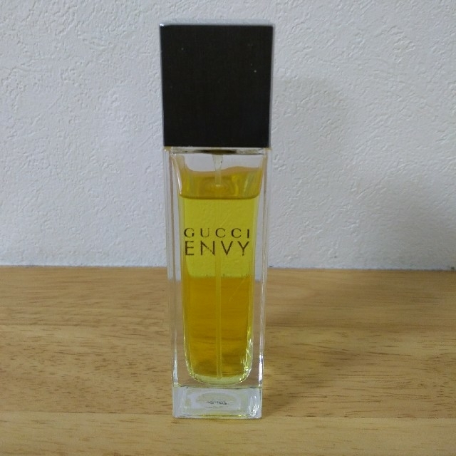 Gucci - ENVY 30ml GUCCI グッチ 香水 エンヴィ オードトワレの通販 by 雪見さん｜グッチならラクマ