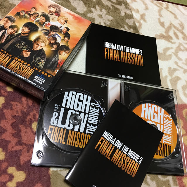 最終値下げ 初回限定版  HiGH&LOW THE MOVIE3 美品 エンタメ/ホビーのDVD/ブルーレイ(日本映画)の商品写真