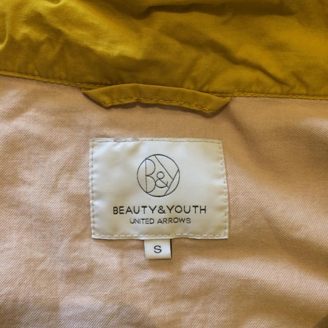 BEAUTY&YOUTH UNITED ARROWS(ビューティアンドユースユナイテッドアローズ)のbeauty&youth unitedarrows マウンテンブルゾン イエロー レディースのジャケット/アウター(ブルゾン)の商品写真