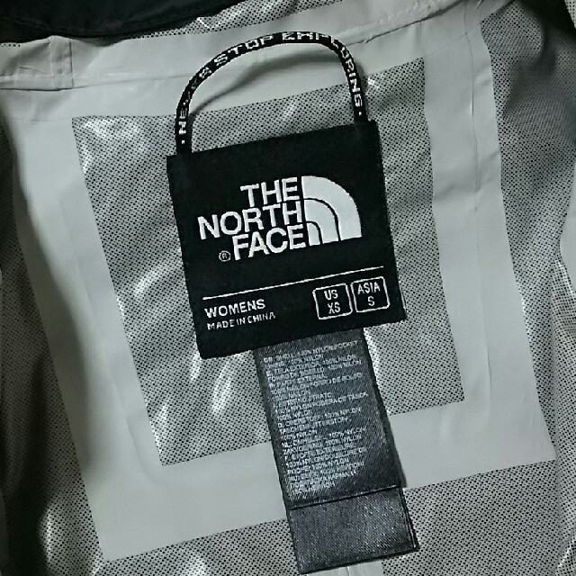 THE NORTH FACE(ザノースフェイス)のmuku_st様専用☆ノースフェイス レディースナイロンパーカSブラック レディースのトップス(パーカー)の商品写真