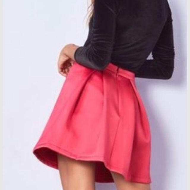Lipsy(リプシー)のアリアナコラボ＊Lipsy＊新品ピンクミニスカート レディースのスカート(ミニスカート)の商品写真