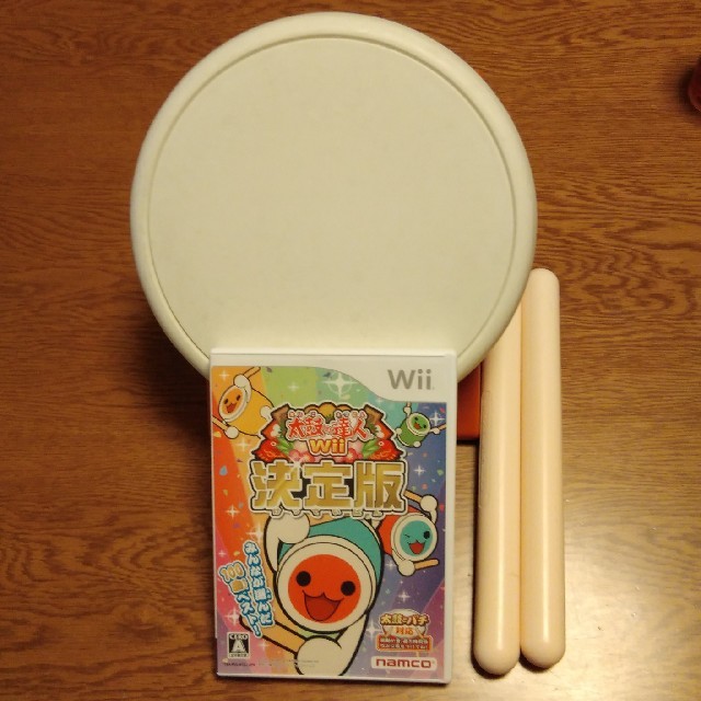 Wii(ウィー)の太鼓の達人wii　太鼓付き   エンタメ/ホビーのゲームソフト/ゲーム機本体(家庭用ゲームソフト)の商品写真