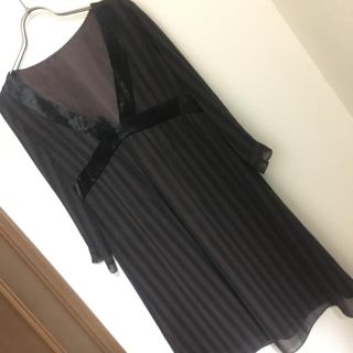 バーニーズニューヨーク(BARNEYS NEW YORK)の【美品】ストライプ柄シフォンワンピース (ひざ丈ワンピース)