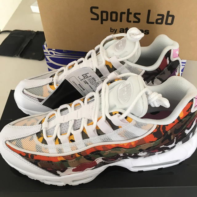 atmos(アトモス)のNIKE AIR MAX 95 ERDL PARTY メンズの靴/シューズ(スニーカー)の商品写真