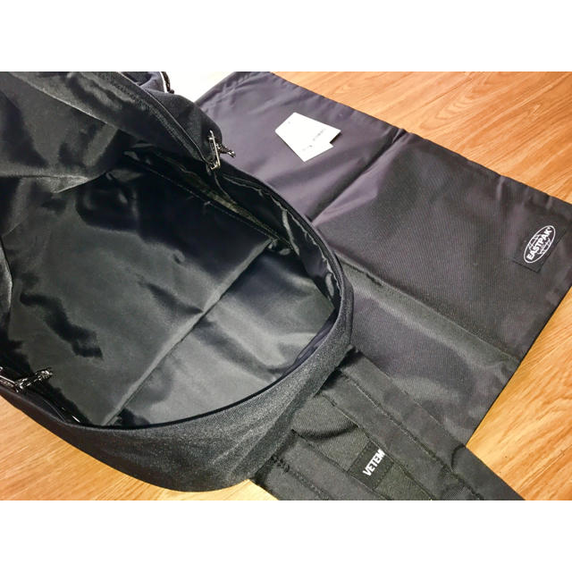 Balenciaga(バレンシアガ)の限定お値下げ！大手USEDショップ購入 ☆ vetements ★ サイズ L  メンズのバッグ(バッグパック/リュック)の商品写真