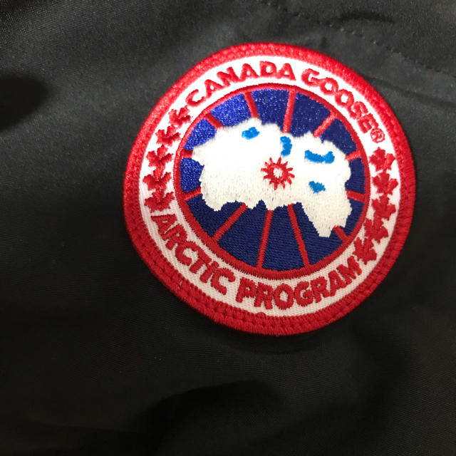 CANADA GOOSE(カナダグース)のカナダグース ジャスパー ブラック☆サイズS メンズのジャケット/アウター(ダウンジャケット)の商品写真
