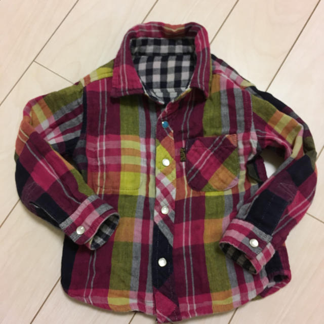 F.O.KIDS(エフオーキッズ)の90センチ チェック シャツ リバーシブル キッズ/ベビー/マタニティのキッズ服男の子用(90cm~)(Tシャツ/カットソー)の商品写真