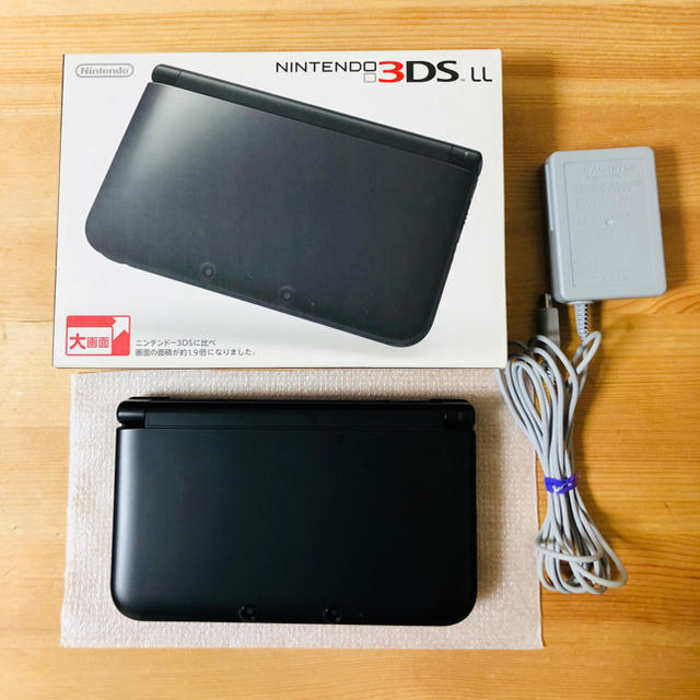 ニンテンドー3DS(ニンテンドー3DS)の3DSLL本体（ブラック） エンタメ/ホビーのゲームソフト/ゲーム機本体(携帯用ゲーム機本体)の商品写真