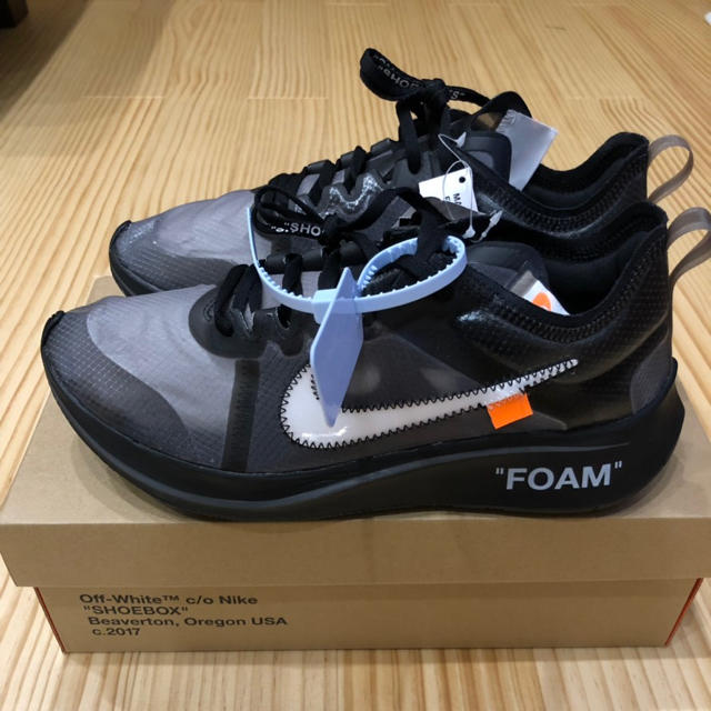 NIKE off-white