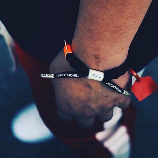 OFF-WHITE(オフホワイト)のOff-Clat Rastaclat Black off-white メンズのアクセサリー(ブレスレット)の商品写真