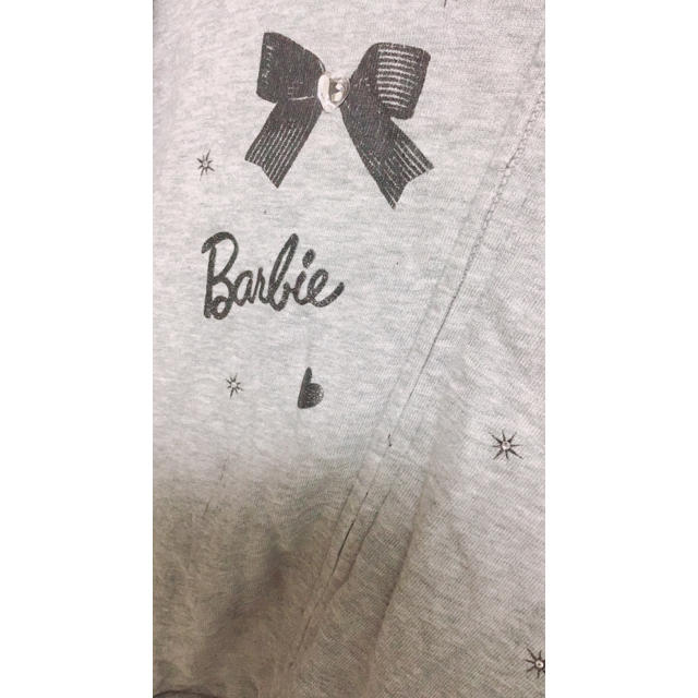 Barbie(バービー)の値引き可能‼︎バービーのパーカー キッズ/ベビー/マタニティのキッズ服女の子用(90cm~)(Tシャツ/カットソー)の商品写真