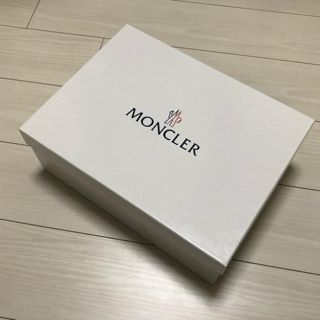 MONCLER(モンクレール)のモンクレール 化粧箱 MONCLER ボックス ホワイト インテリア/住まい/日用品の収納家具(ケース/ボックス)の商品写真