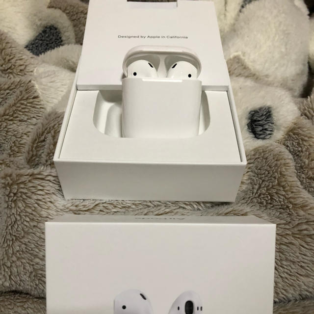 Apple Bluetoothイヤホン最終値下げ 美品 7701円 www.gold-and-wood.com