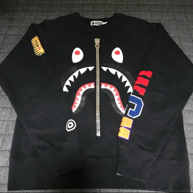 A BATHING APE(アベイシングエイプ)のA BATHING APE ア ベイシング エイプ シャーク上下 セットアップ メンズのトップス(スウェット)の商品写真