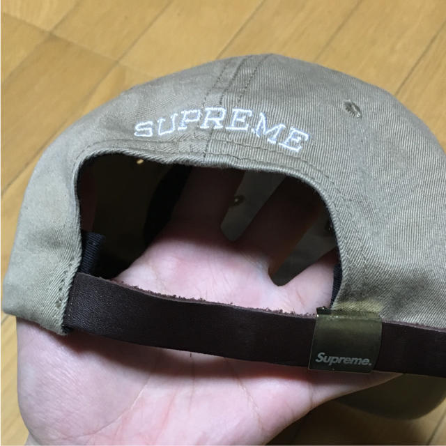 シュプリーム　Sロゴ ベージュ キャップ Supreme - supreme Sロゴ キャップ ベージュの通販 by メル（仮