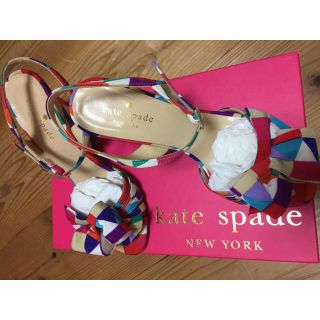 ケイトスペードニューヨーク(kate spade new york)のお値下げ！【kate spade】カラフル！サンダル(サンダル)