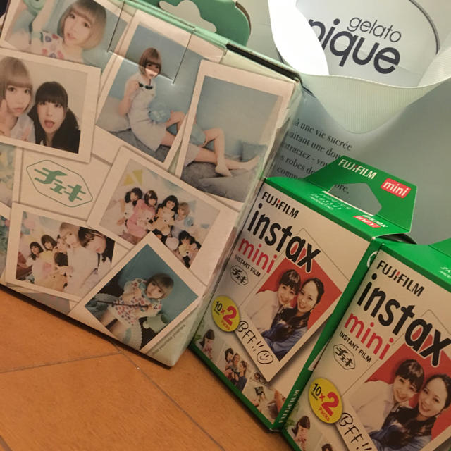 富士フイルム(フジフイルム)のチェキ instax mini8＋ スマホ/家電/カメラのカメラ(フィルムカメラ)の商品写真