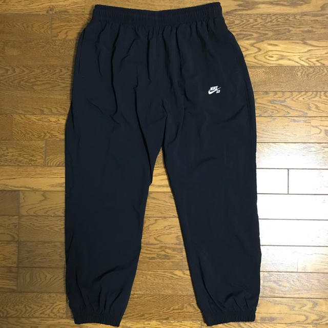 NIKE - 新品 NIKE SB フレックス トラックパンツ ナイロンパンツ ナイキの通販 by T282394's shop｜ナイキならラクマ