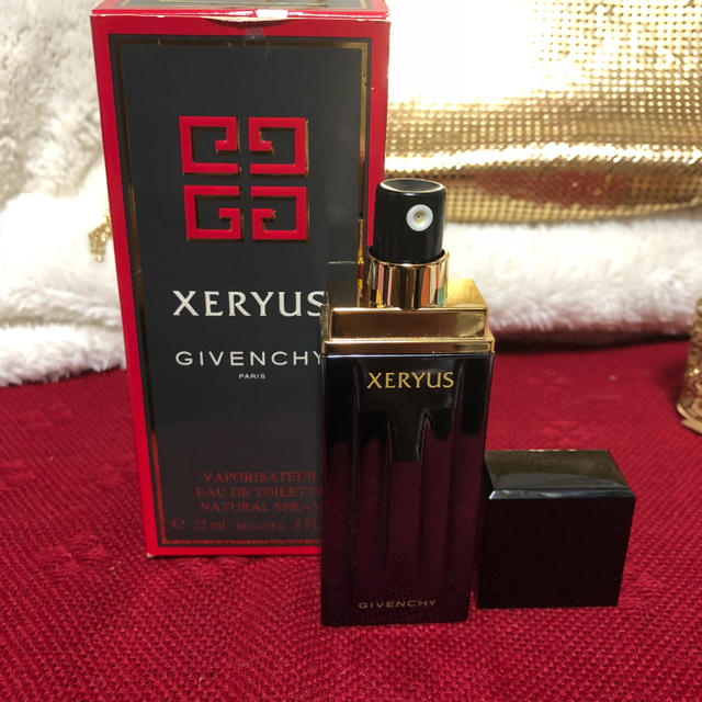 GIVENCHY(ジバンシィ)のジバンシイ香水25ml コスメ/美容の香水(香水(女性用))の商品写真