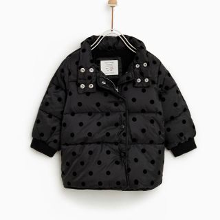 ザラキッズ(ZARA KIDS)のZARAキッズ アウター水玉(3-4歳)(ジャケット/上着)