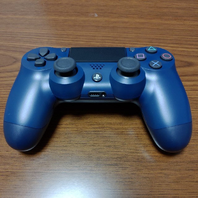 PlayStation4(プレイステーション4)のSONY DUALSHOCK4 ミッドナイトブルー エンタメ/ホビーのゲームソフト/ゲーム機本体(その他)の商品写真