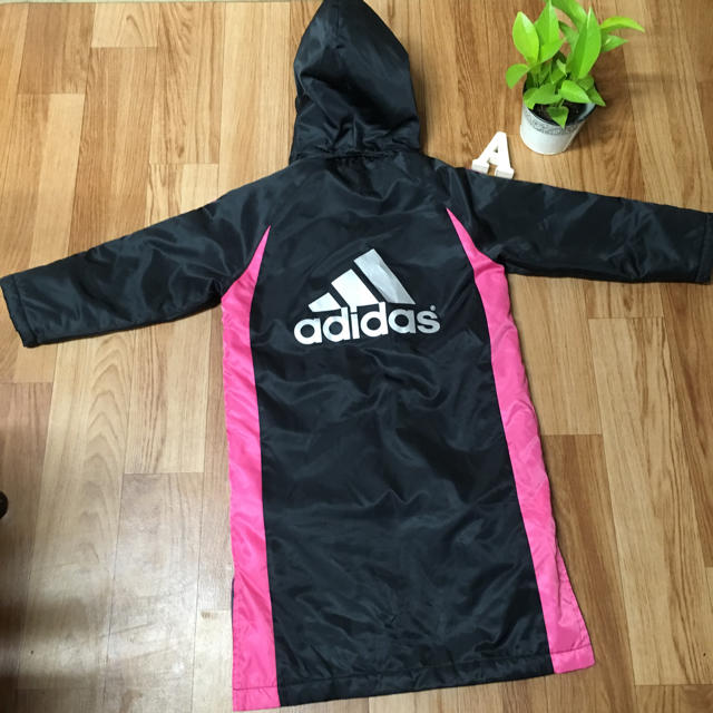 adidas(アディダス)のきらきらぼし様専用です キッズ/ベビー/マタニティのキッズ服女の子用(90cm~)(コート)の商品写真