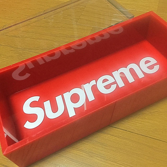 Supreme(シュプリーム)の中古美品 シュプリーム ルーサイト ボックス正規品  メンズのアクセサリー(その他)の商品写真