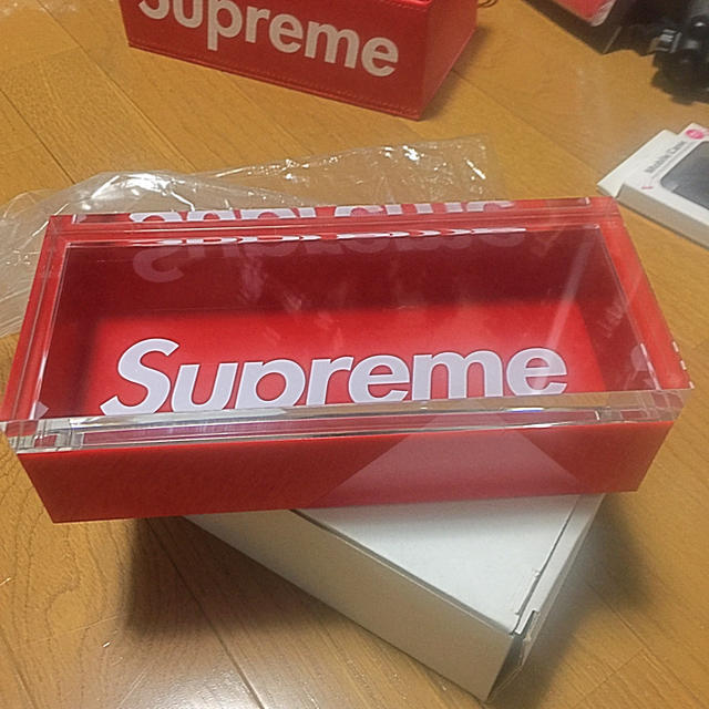 Supreme(シュプリーム)の中古美品 シュプリーム ルーサイト ボックス正規品  メンズのアクセサリー(その他)の商品写真