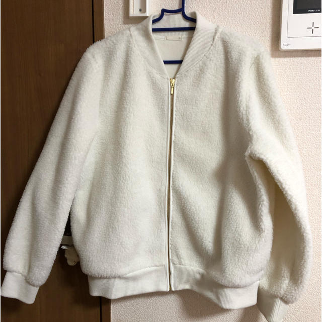 GU(ジーユー)のna_chan.様専用♡GU♡ボアジャケット♡もこもこ♡美品 レディースのジャケット/アウター(その他)の商品写真