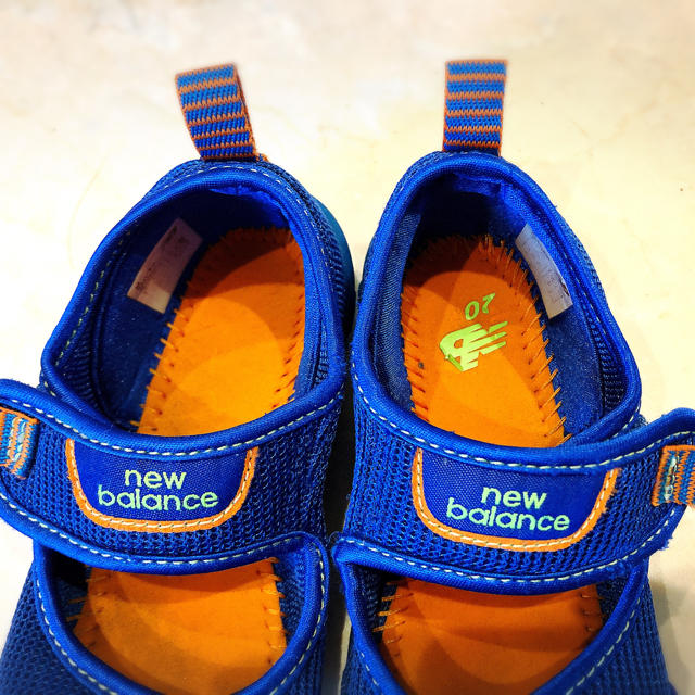 New Balance(ニューバランス)のニューバランス サンダル 15cm 青/スニーカー newbalance キッズ/ベビー/マタニティのキッズ靴/シューズ(15cm~)(スニーカー)の商品写真