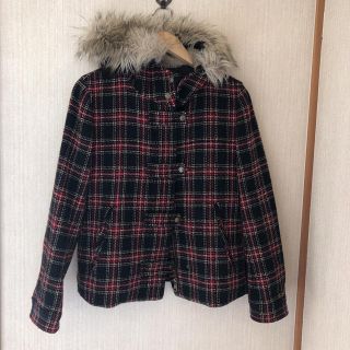 ユニクロ(UNIQLO)の赤×黒チェックフード着きジャケット(ダッフルコート)