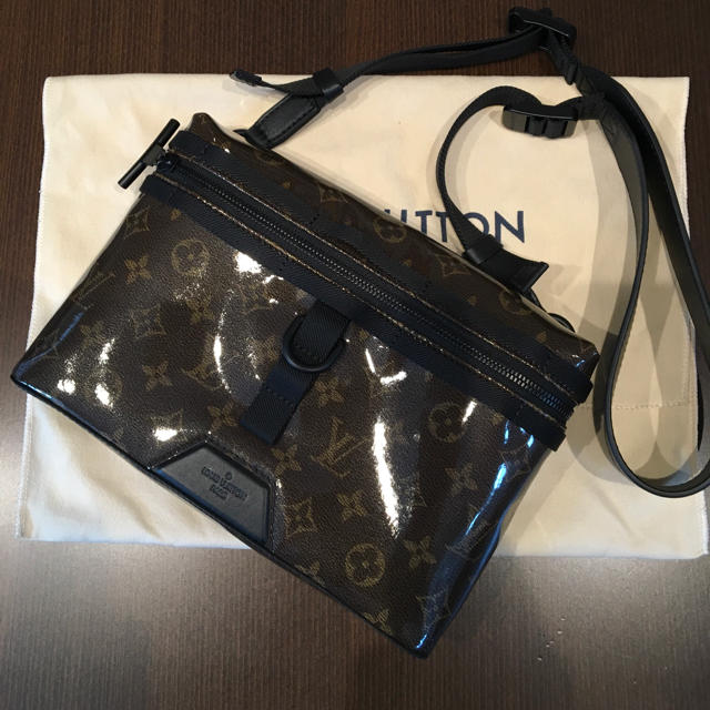 正規品質保証】 LOUIS - VUITTON LOUIS VUITTON メッセンジャー ルイ