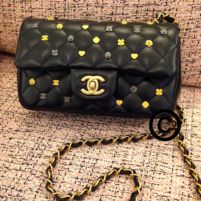 CHANEL - 超希少 新品同様 CHANEL シャネル チャーム ミニマトラッセ の通販 by chel｜シャネルならラクマ