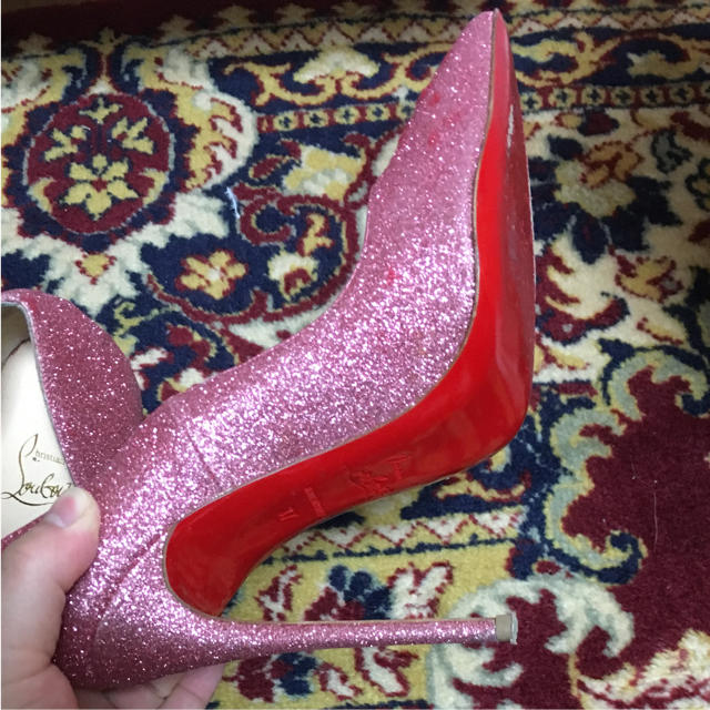 Christian Louboutin(クリスチャンルブタン)のルブタン パンプス レディースの靴/シューズ(ハイヒール/パンプス)の商品写真