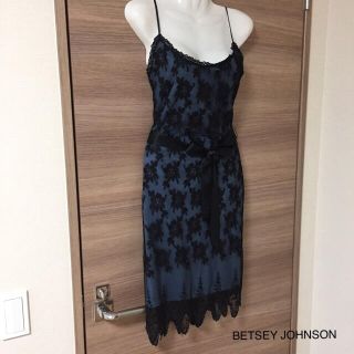 ベッツィジョンソン(BETSEY JOHNSON)のBETSEY JOHNSON☆総レースドレス(ひざ丈ワンピース)