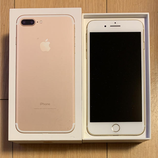 スマホ/家電/カメラiPhone 7 Plus Gold 128 GB au 本体